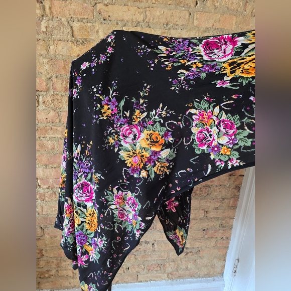 💐 Anthropologie Black Floral Scarf - Picture 4 of 11